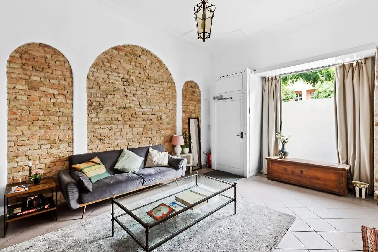 Arbio I Rustic Loft In Reuterkiez Apartment Berlin